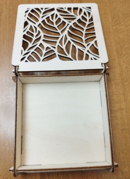 Boite en peuplier 110x110x25 Sheetybox