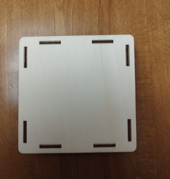 Boite en peuplier 110x110x25 Kellybox